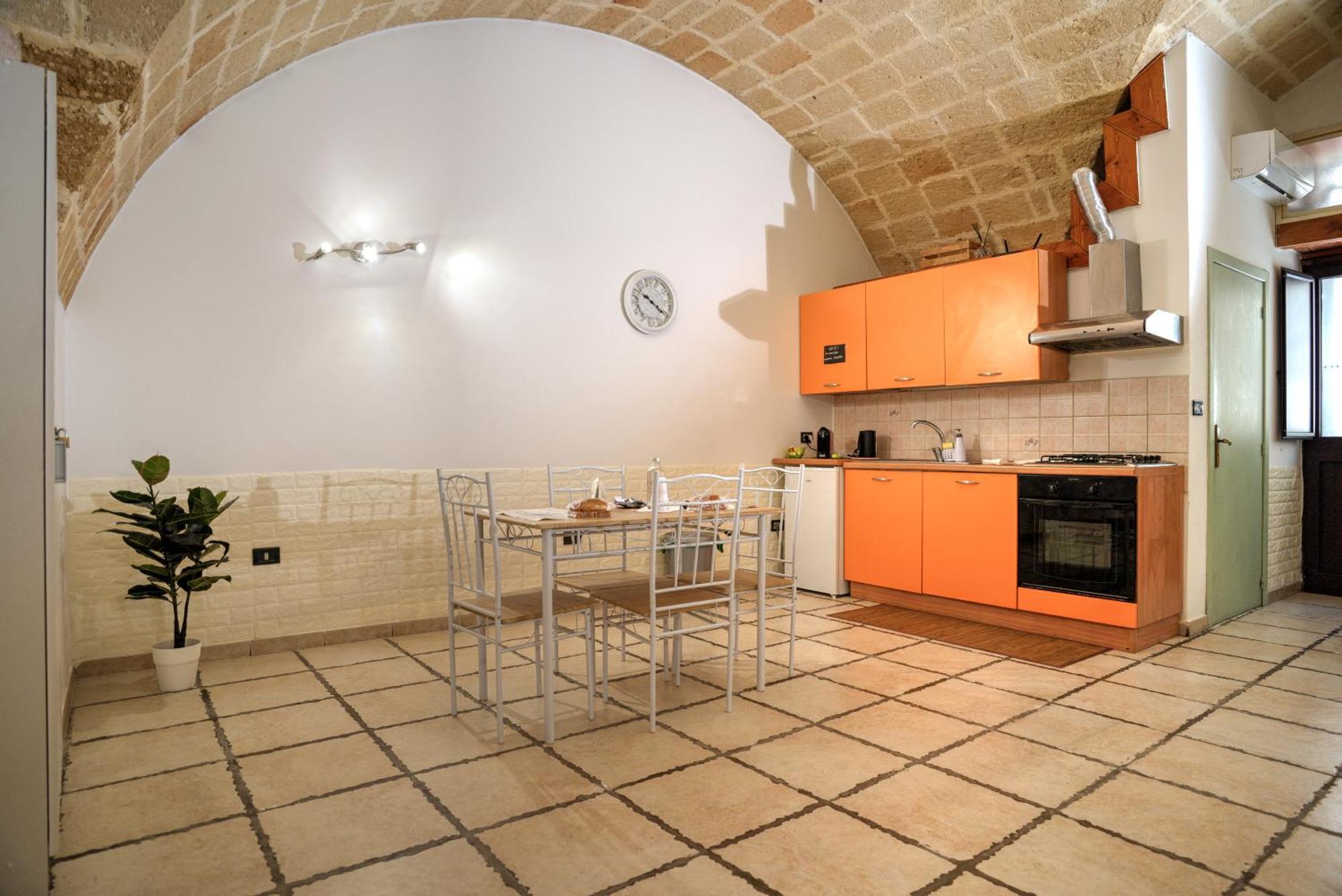 History Station Apartment Brindisi Exterior foto