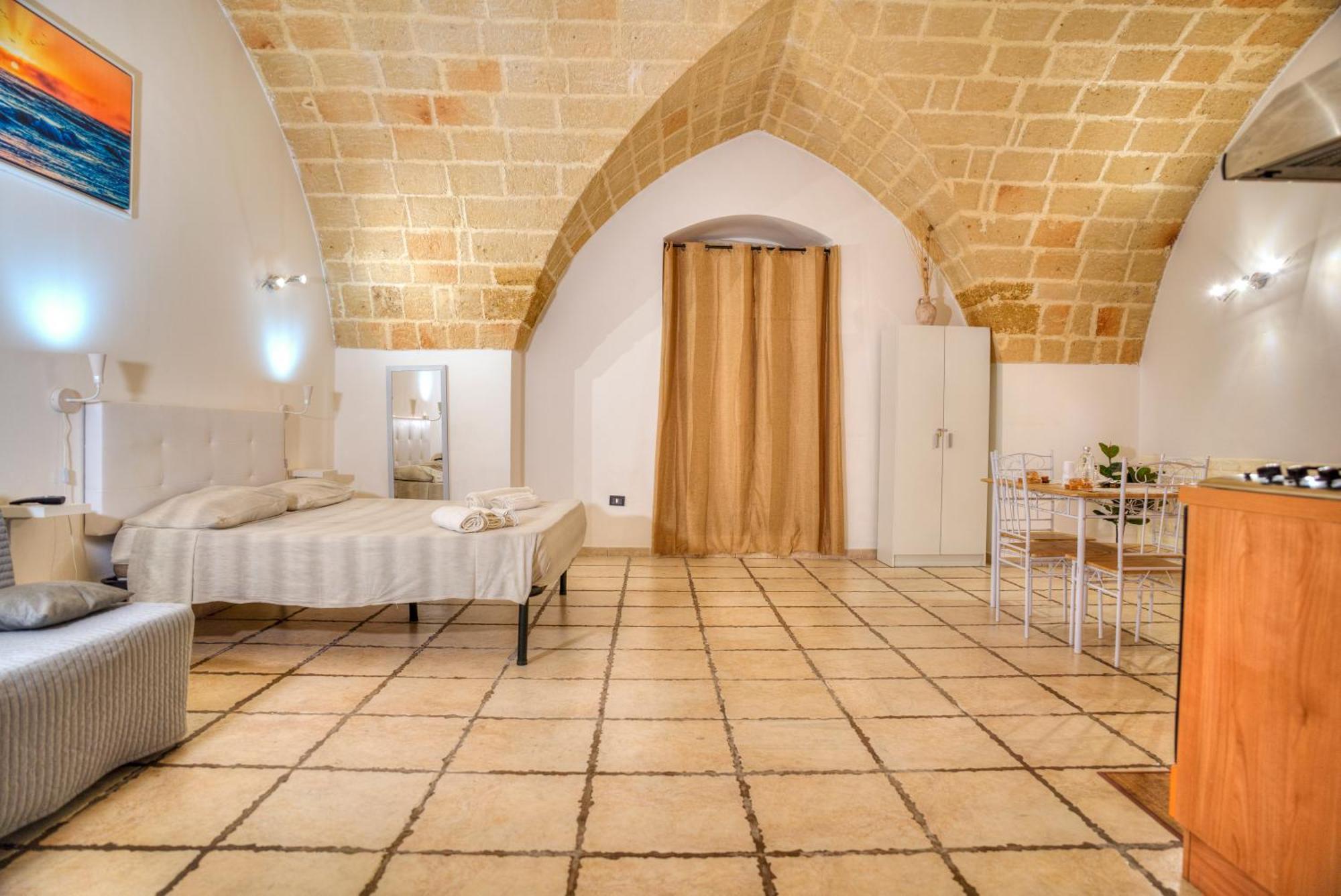 History Station Apartment Brindisi Exterior foto
